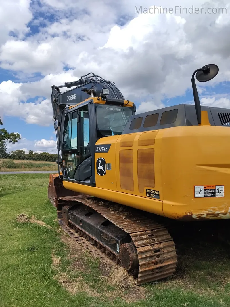 Excavadora 210G LC