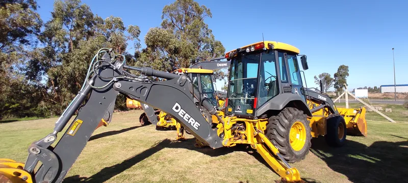 Retroexcavadora John Deere 310P — foto 1