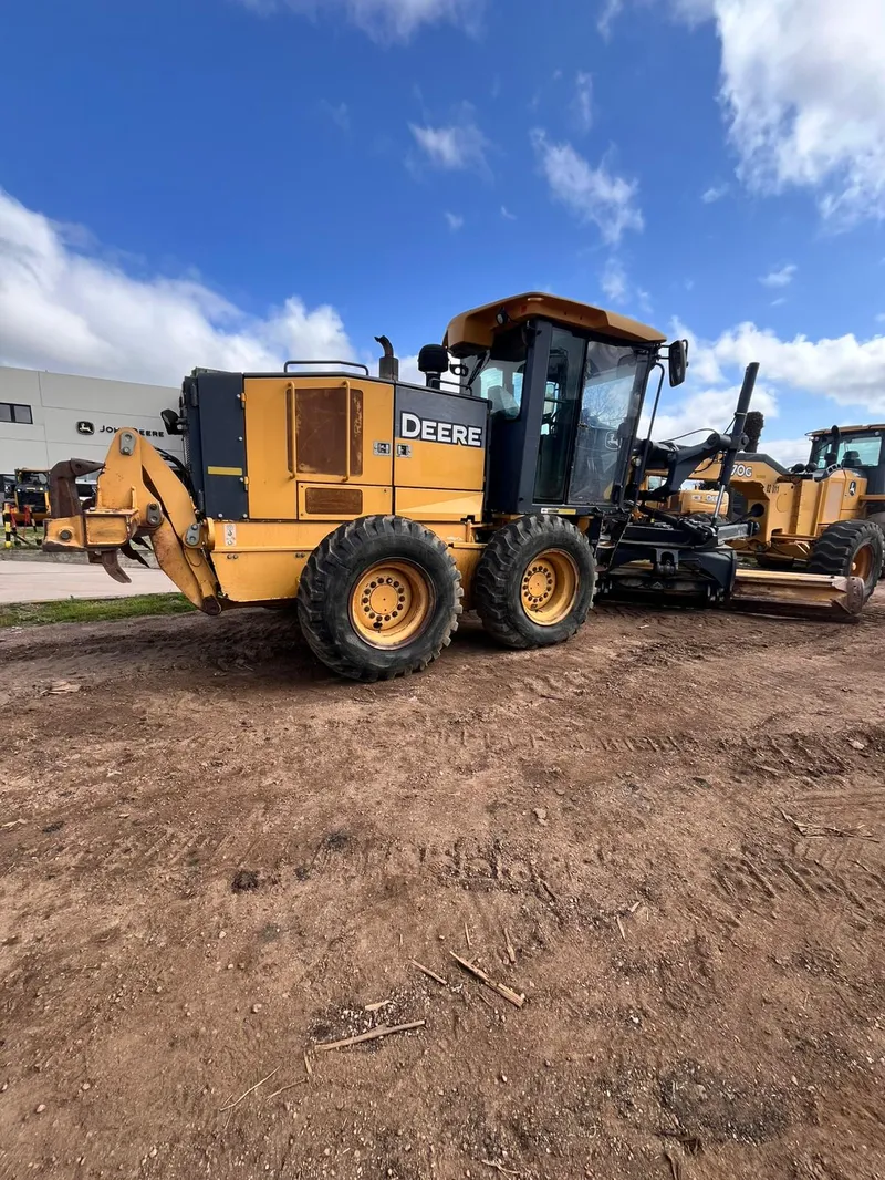 Motoniveladora John Deere 670G